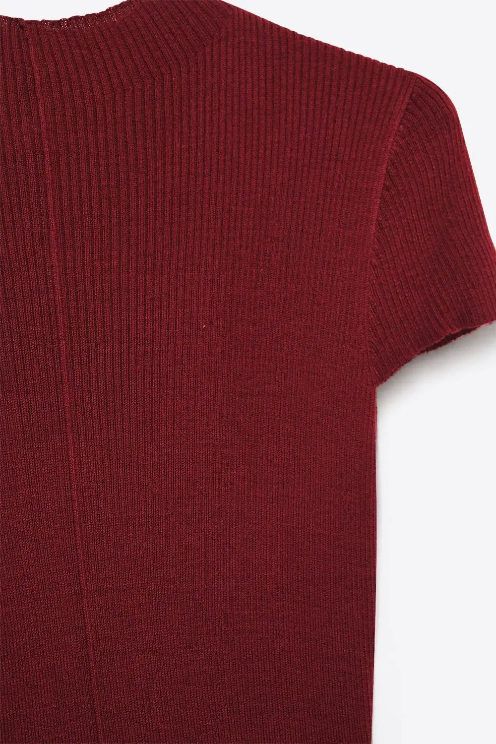 Knitted Rib Featherweight Tuckable sweater in Burgundy - Sweaters