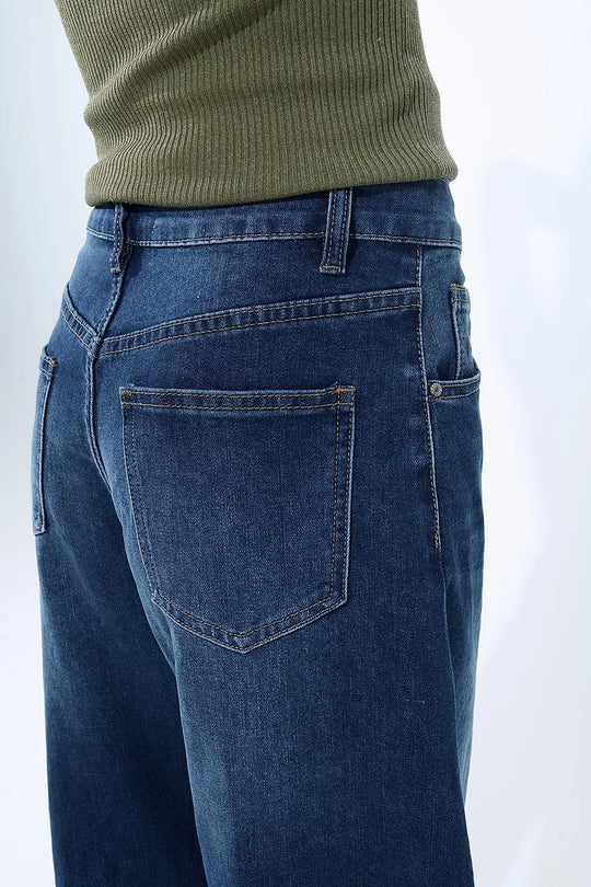 Barrel jeans with balloon-style knee seam detail