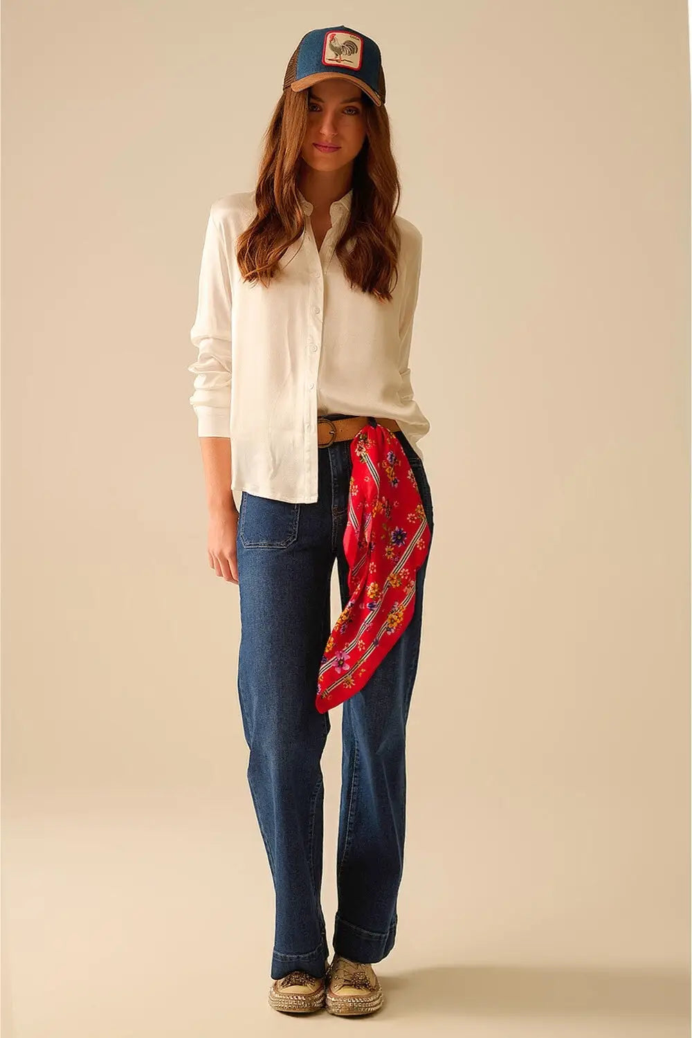 Dark wash jeans with wide leg and pockets
