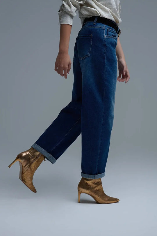 Basic Barrel Style jeans in Mid Blue