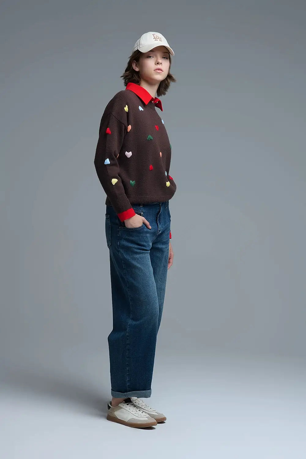 Brown Crew neck Sweater With Multicolor Embroidered Hearts - BROWN / ONE - Sweaters