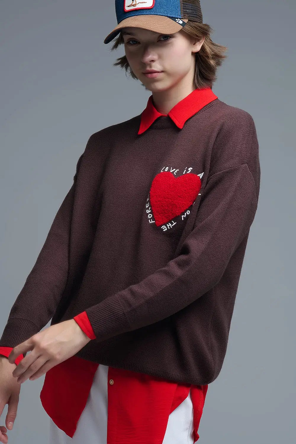 Embroidered Heart knitted Sweatshirt With Text in Brown - BROWN / ONE - Sweaters