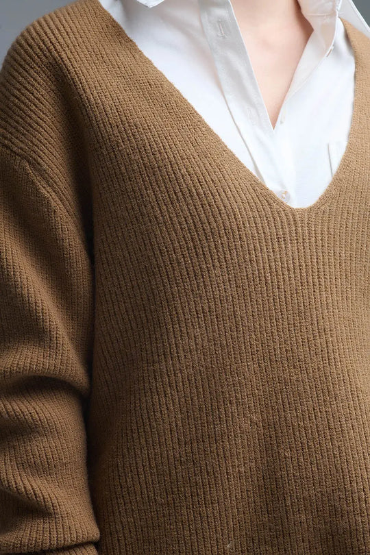 Super oversized Thin V-neck Sweater in Camel - CAMEL / ONE - Sweaters