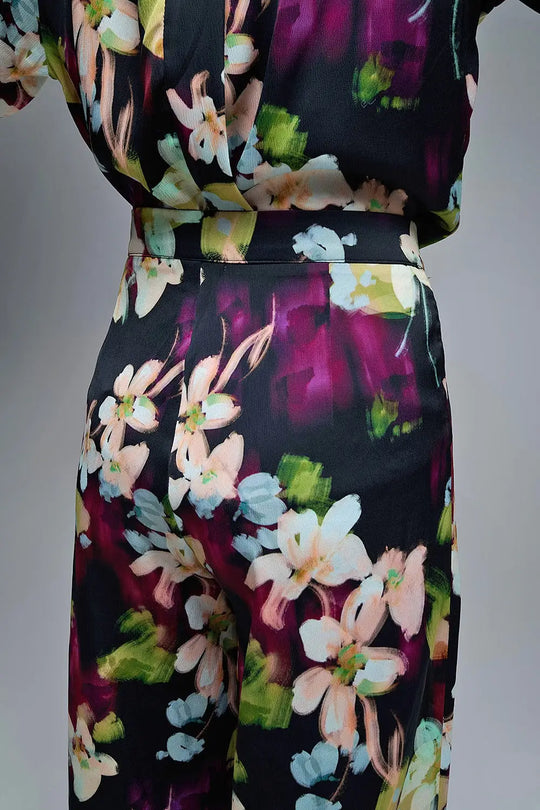 Floral-Print Flowing Pants in satin fabric with side pockets - Pants