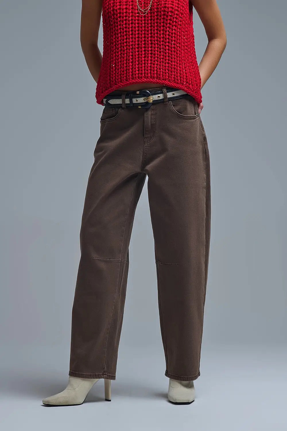 Comfortable stretch jeans with barrel leg in brown - Colored Jeans