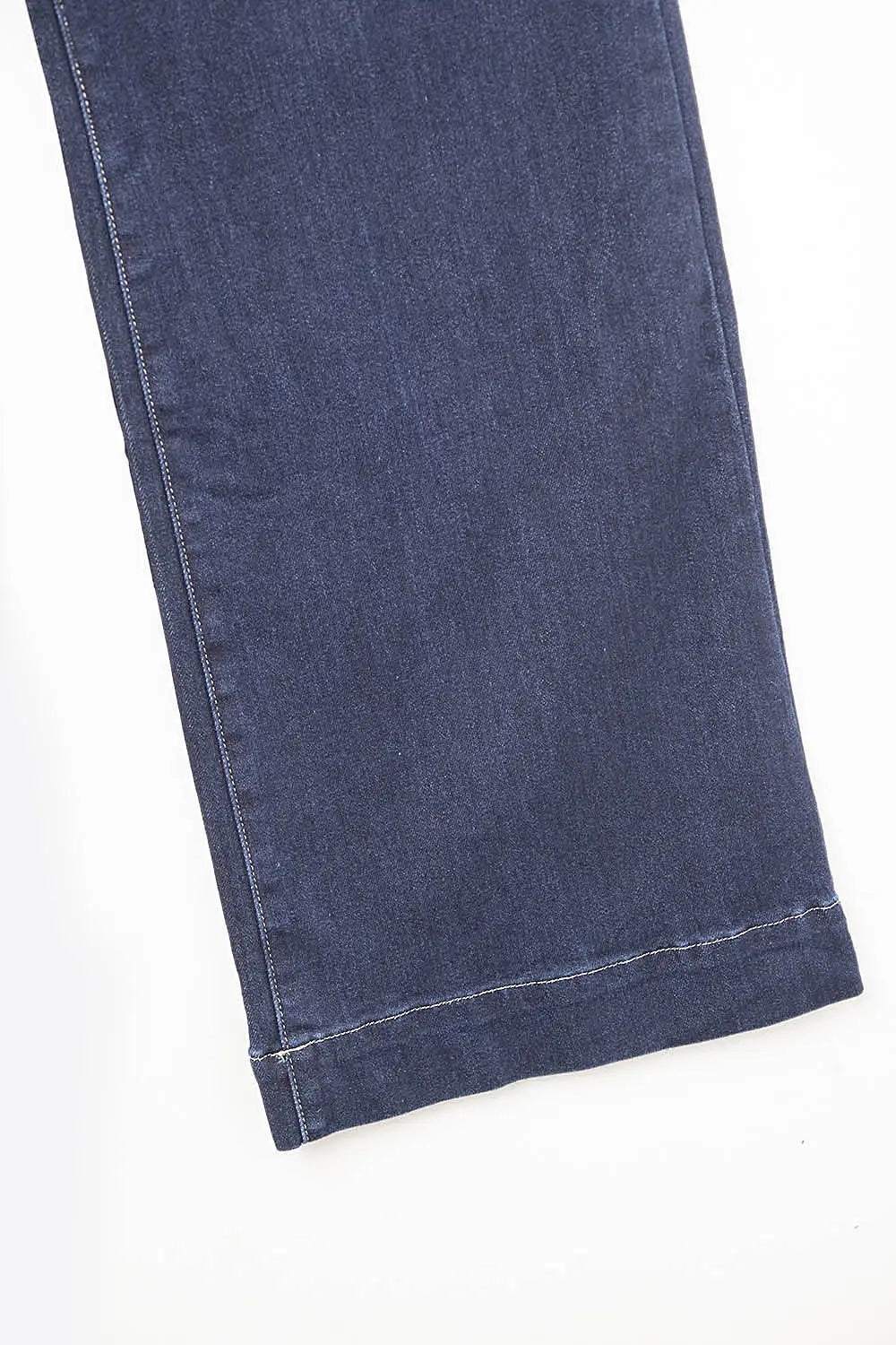Wide-leg high-waisted jeans in dark denim with contrast stitching