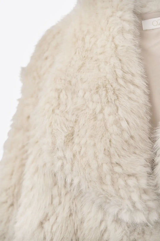 Chic beige Faux Fur Jacket with a wide neck - Jackets