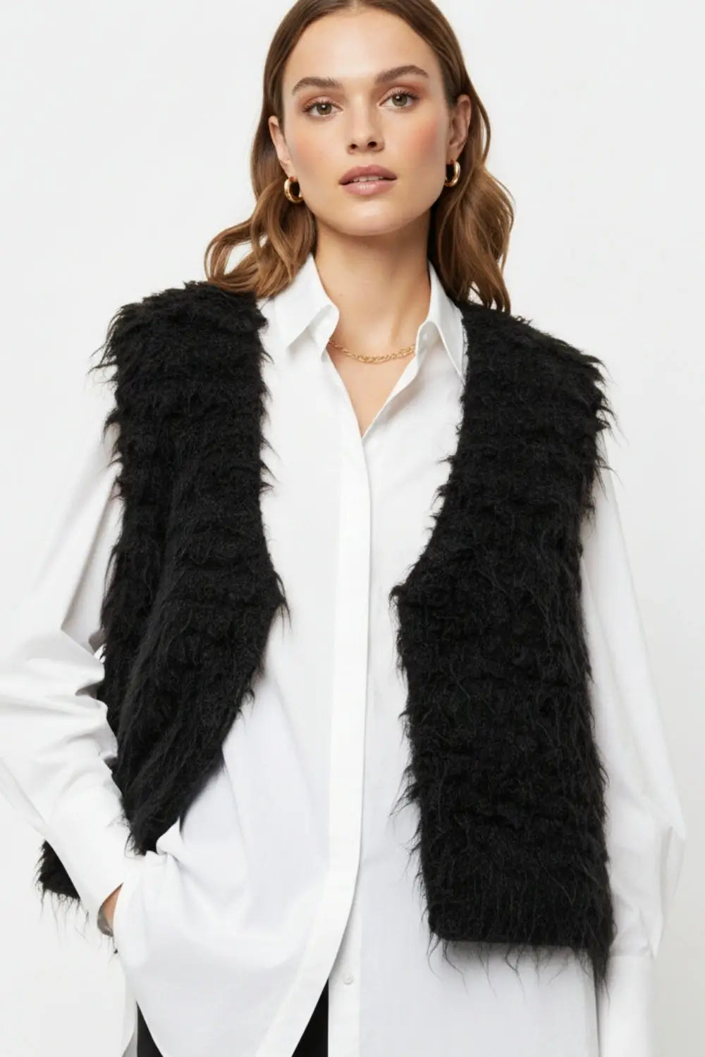Luxurious vest with black long-haired texture - BLACK / ONE - Cardigans