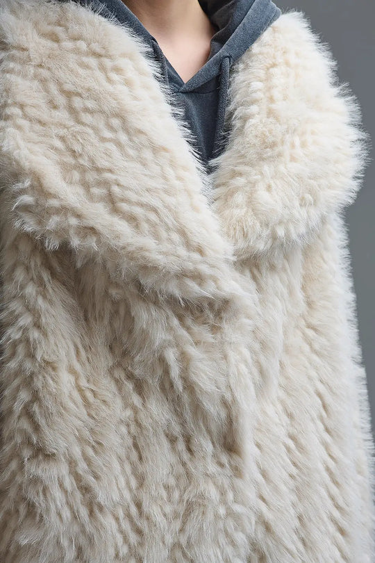 Chic beige Faux Fur Jacket with a wide neck - Jackets