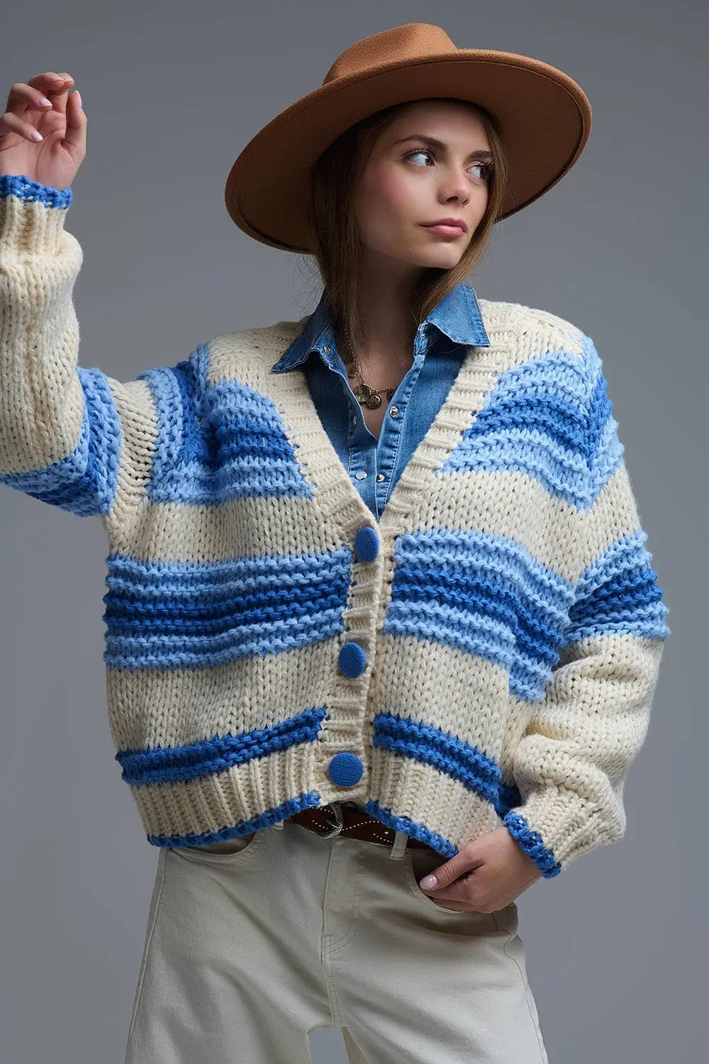 V-neck Chunky Knit Cardigan in stripes of Blue and cream - BLUE / ONE - Cardigans