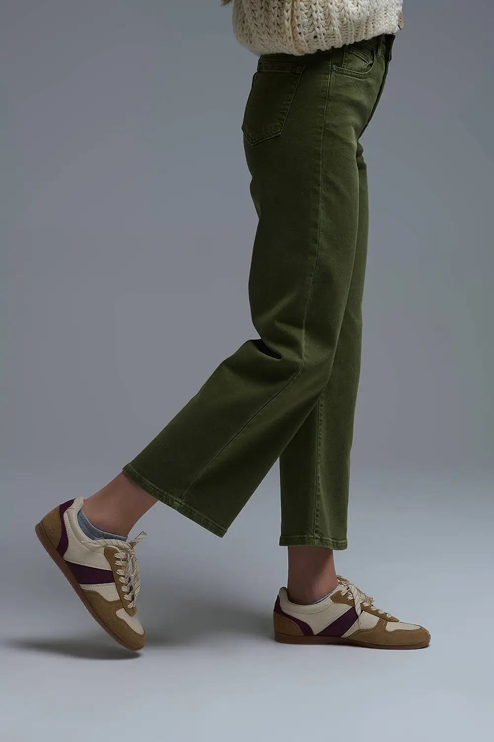 Cropped wide leg jeans in olive green - Colored Jeans