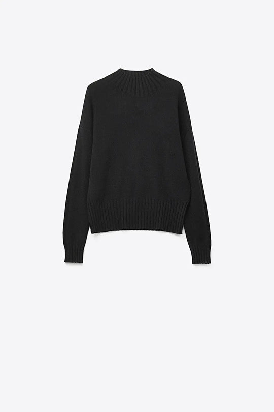 Black soft knit sweater with ribbed cuffs and neck - BLACK / ONE - Sweaters