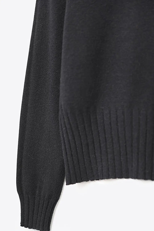 Black soft knit sweater with ribbed cuffs and neck - BLACK / ONE - Sweaters