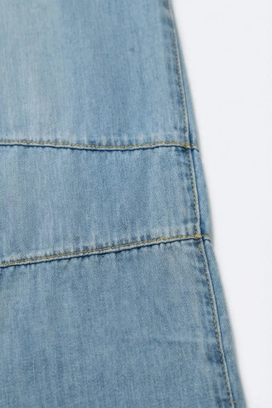 Light Wash Barrel Jeans With Knee Seam Detail