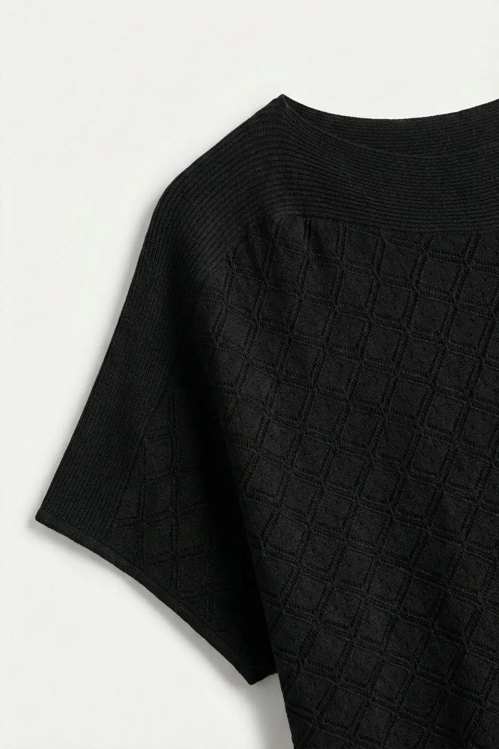 Black Textured Knit Short Sleeve Sweater Top - BLACK / ONE - Sweaters