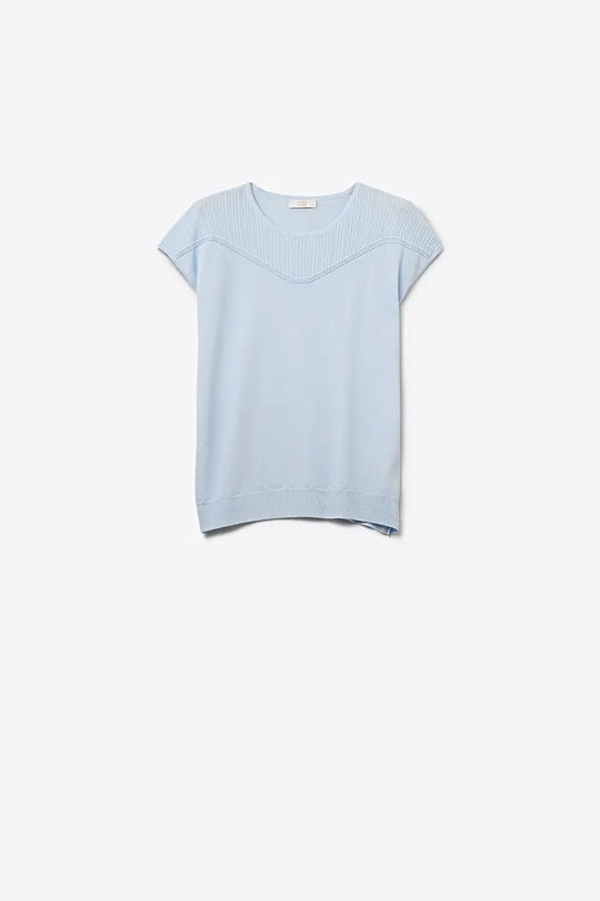 lightweight Knit Sleeveless Relaxed Fit sweater in light blue - BLUE / ONE - Sweaters
