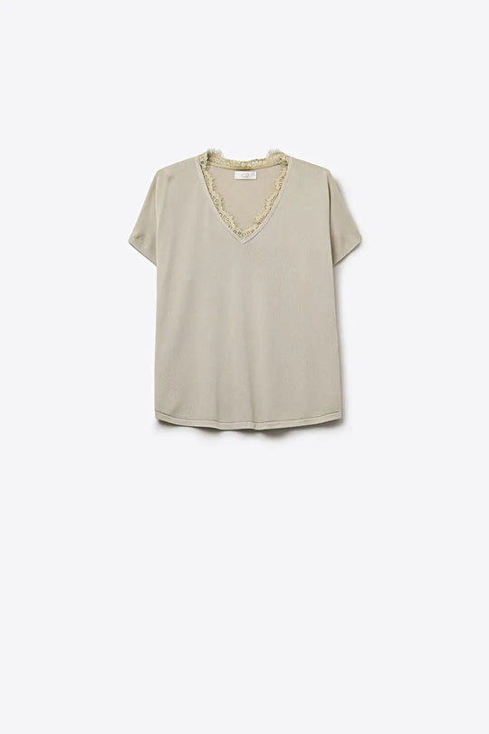Fine and soft knit sweater with V-neck and lace trim in beige - BEIGE / ONE - Sweaters