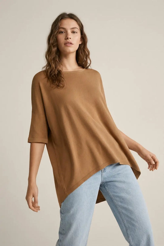 Oversized Sweater in Camel with Elbow- Length Sleeves - CAMEL / ONE - Sweaters