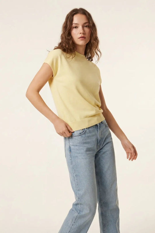 yellow turtleneck sweater with fitted short sleeves - YELLOW / ONE - Sweaters