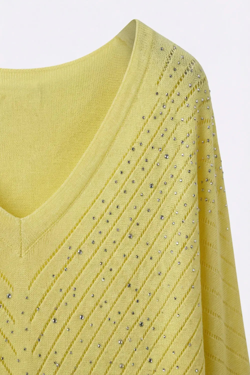 V-Neck Embellished Lightweight Knit sweater in yellow - YELLOW / ONE - Sweaters