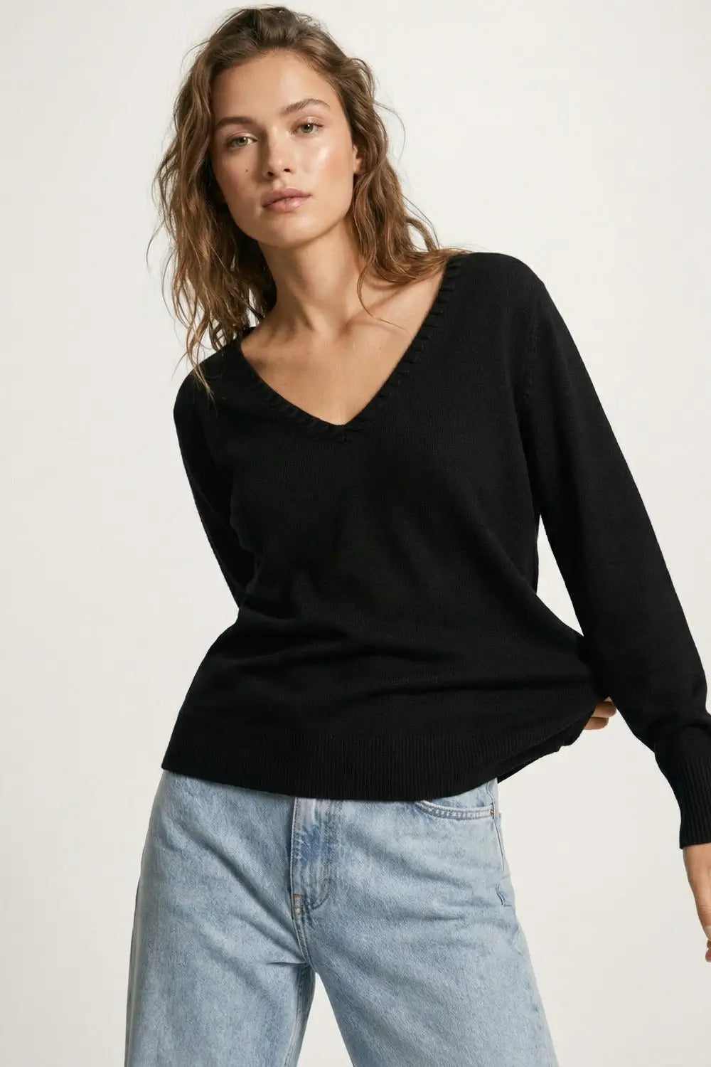 Fine Knit V-Neck Sweater with Decorative Neckline Detail in black color - BLACK / ONE - Sweaters