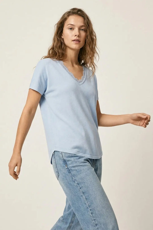 Fine and soft knit sweater with V-neck and lace trim in baby blue - BLUE / ONE - Sweaters