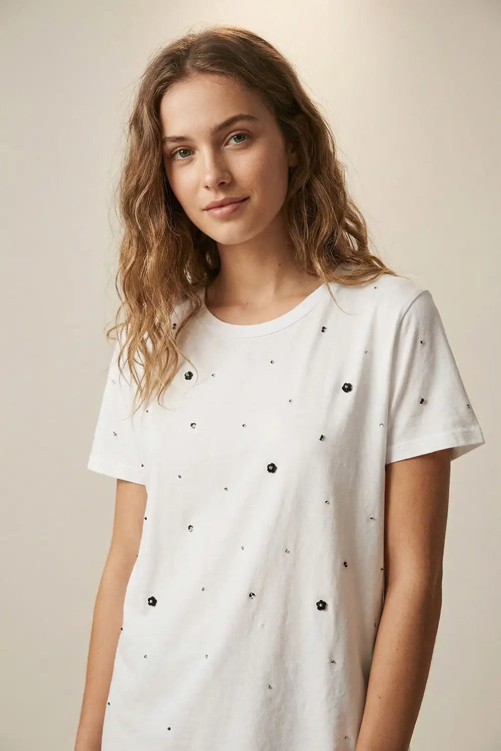 White Cotton T-Shirt Embellished with Strass Details - T-Shirts