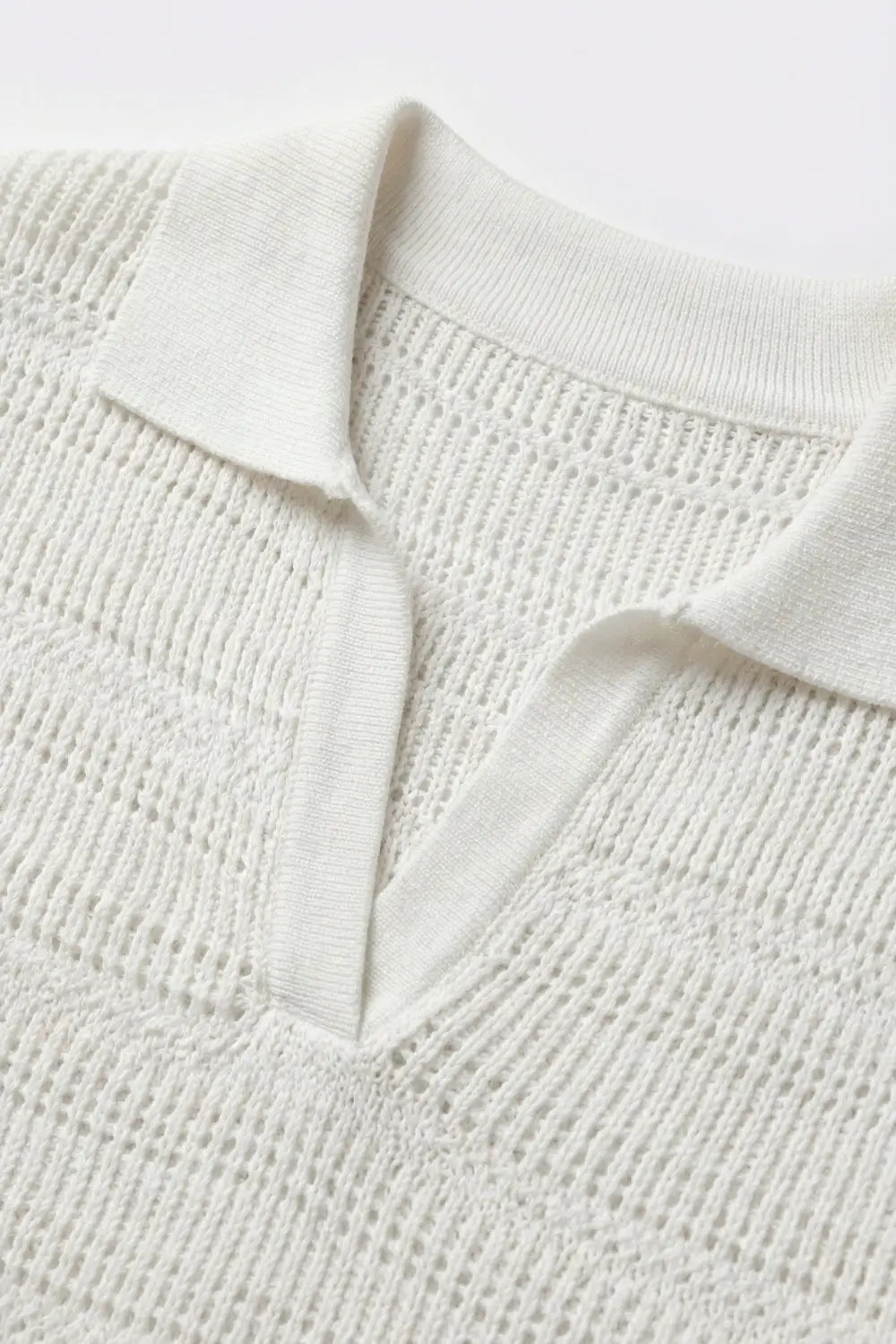 White polo shirt with short sleeves and open knit pattern - Sweaters