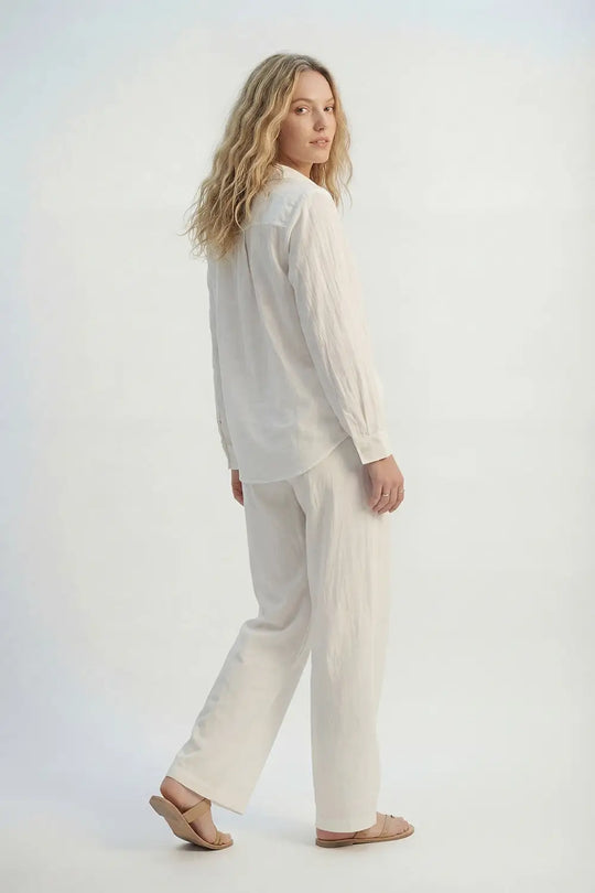 Lightweight Crinkled Shirt with Relaxed Silhouette in cream - Shirts