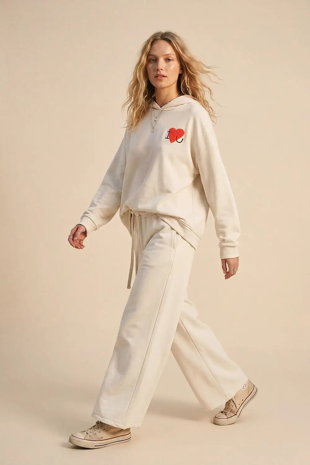 Cream Super-Soft Hoodie with Bouclé Heart Graphic - CREAM / ONE - Sweaters