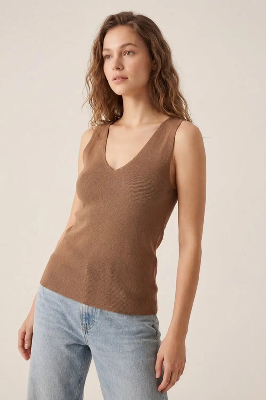 Camel sleeveless fine knitted top With V-Neck - CAMEL / ONE - Sweaters