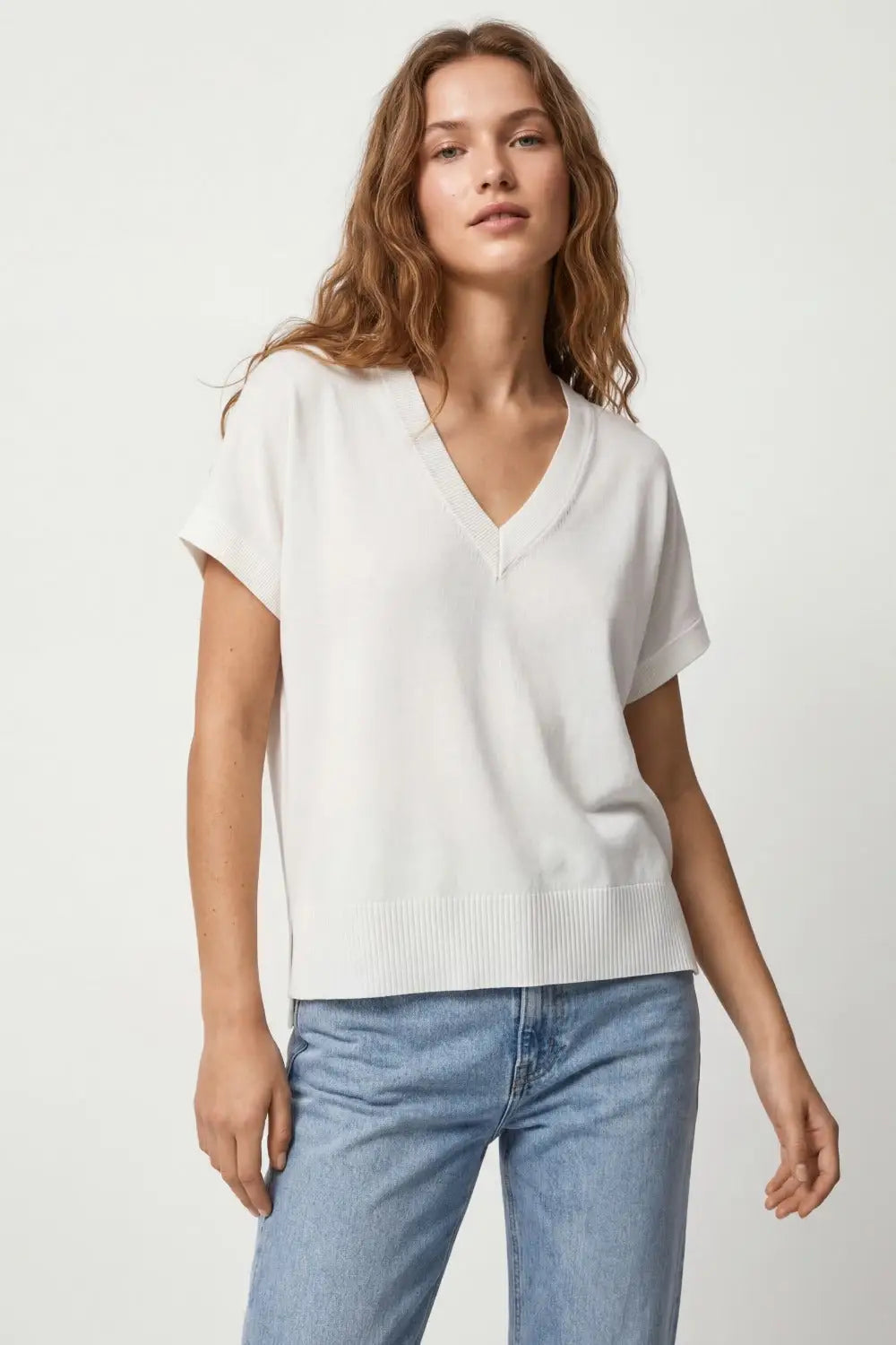 V-Neck Short Sleeve fine Knit sweater in white color - WHITE / ONE - Sweaters