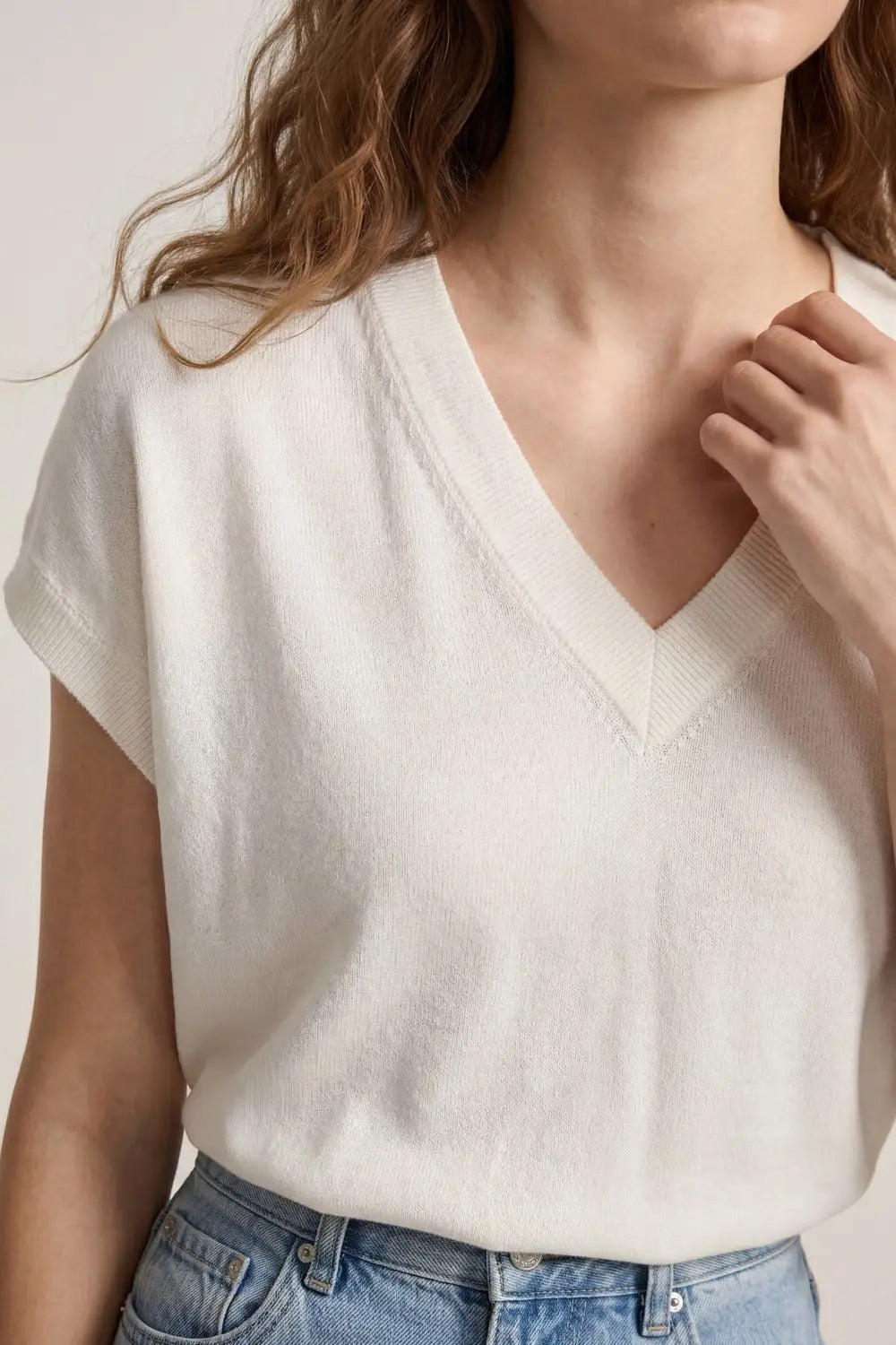 V-Neck Short Sleeve fine Knit sweater in white color - WHITE / ONE - Sweaters