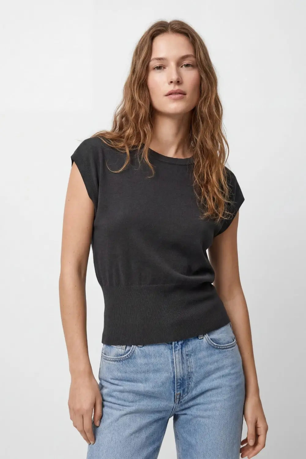 Lightweight Knit sweater with Wide Ribbed Waistband in black - BLACK / ONE - Sweaters