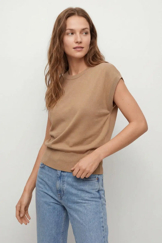 Lightweight Knit sweater with Wide Ribbed Waistband in camel - CAMEL / ONE - Sweaters
