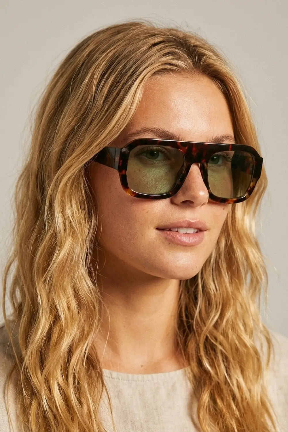 Tortoise Square Frame Sunglasses with Green Tint - GREEN / ONE - Sunglasses