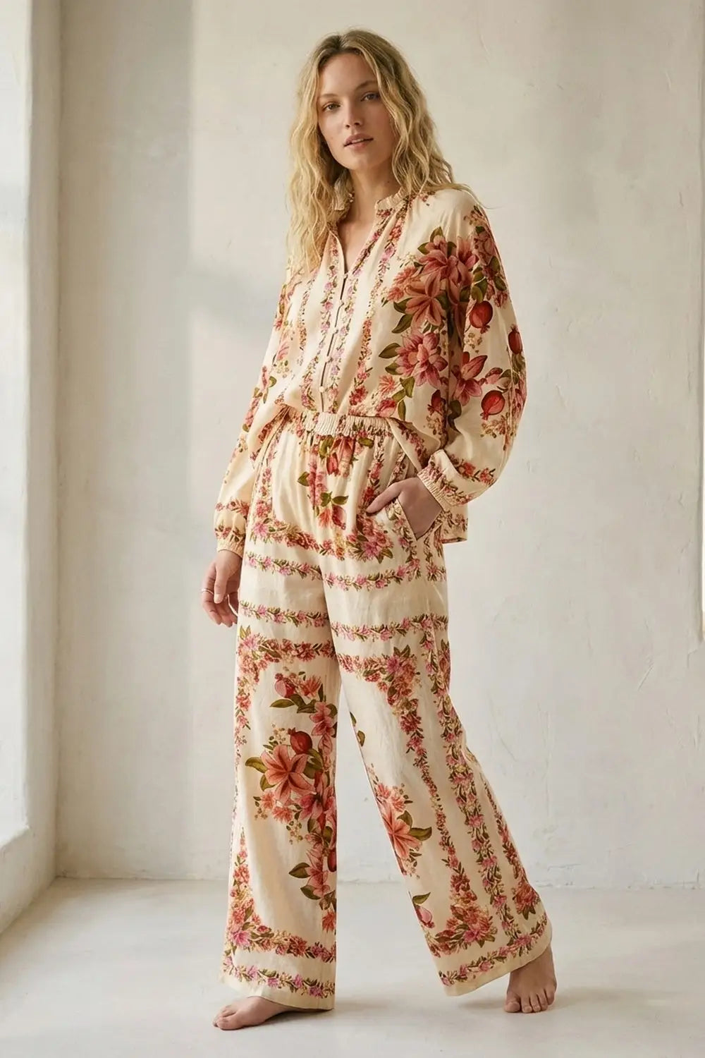 Floral Print Maxi wide leg pants in beige - Pants