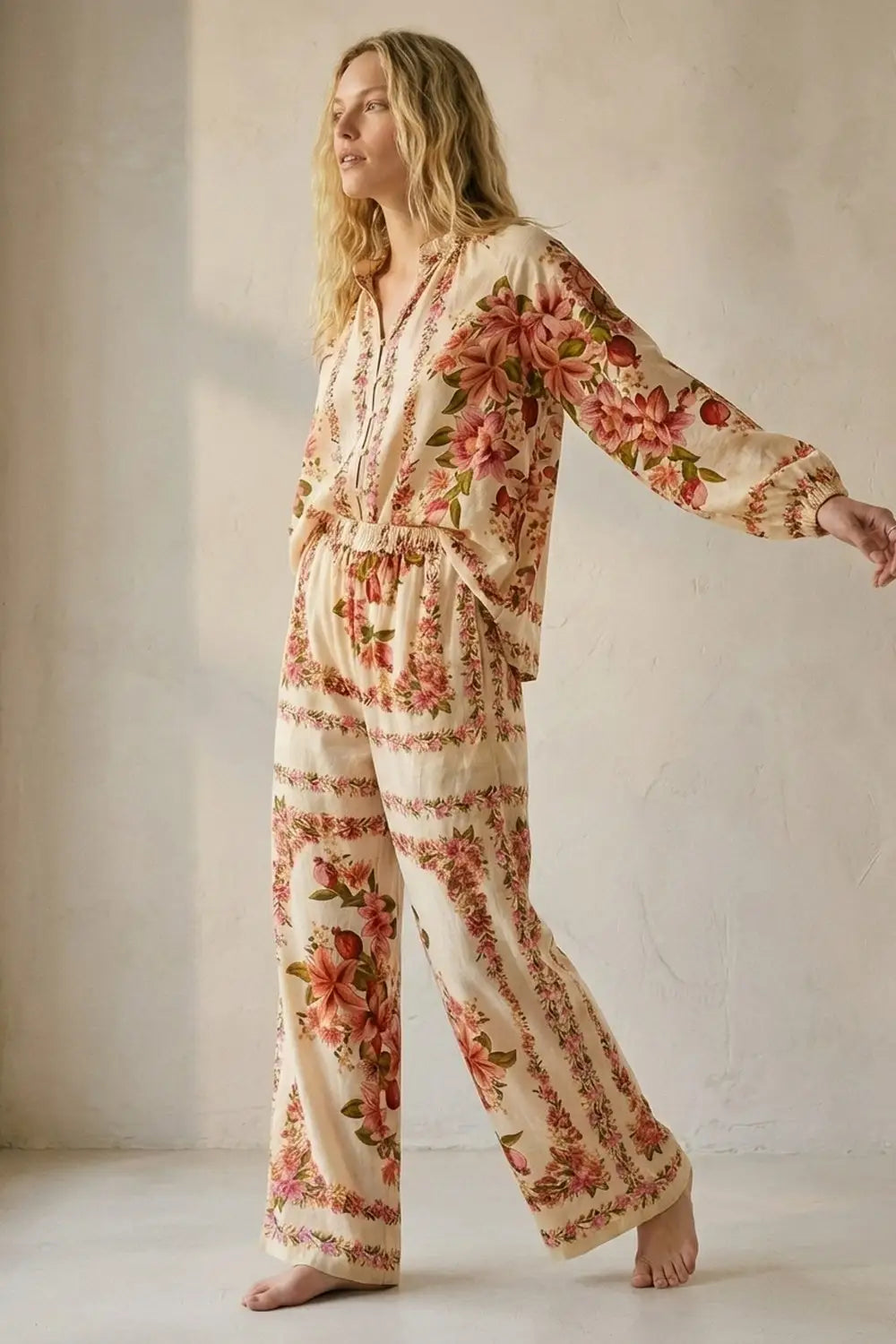 Floral Print Maxi wide leg pants in beige - Pants