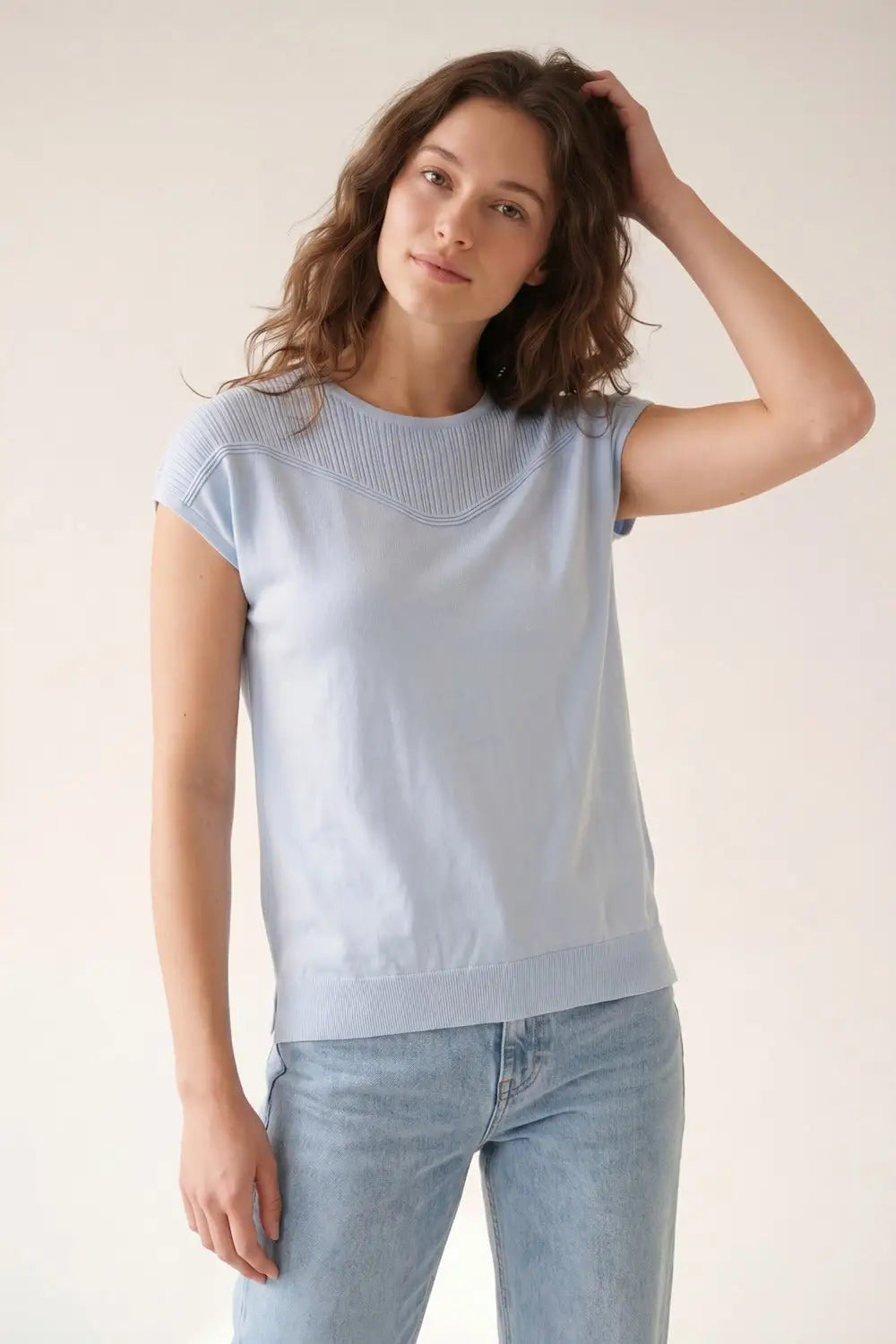 lightweight Knit Sleeveless Relaxed Fit sweater in light blue - BLUE / ONE - Sweaters