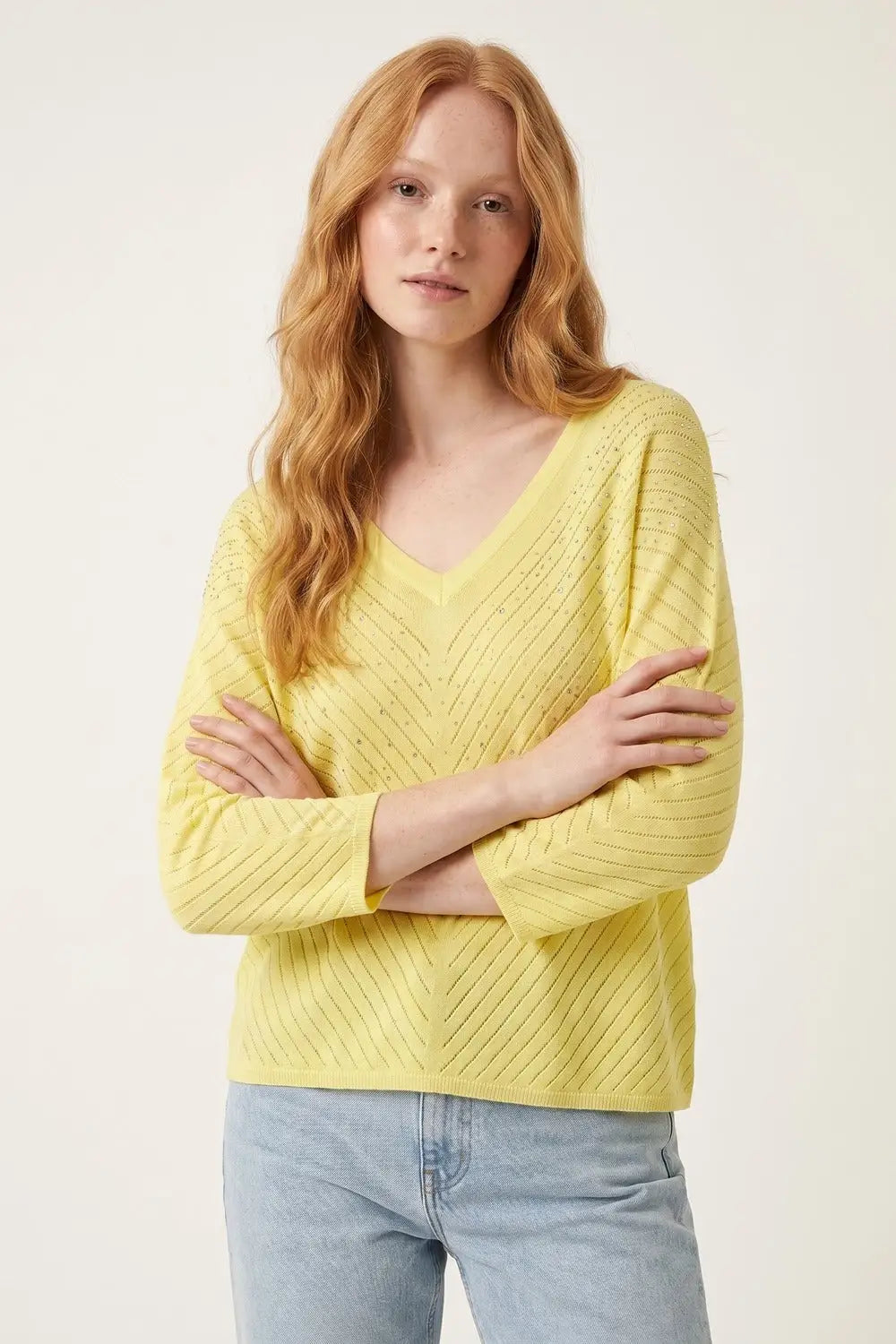 V-Neck Embellished Lightweight Knit sweater in yellow - YELLOW / ONE - Sweaters