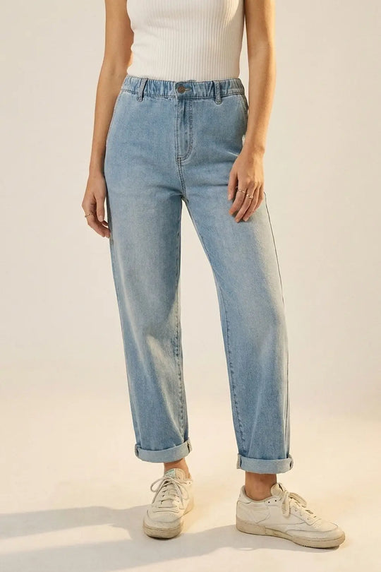 Relaxed Fit Light Wash Elastic Waist Denim Jeans