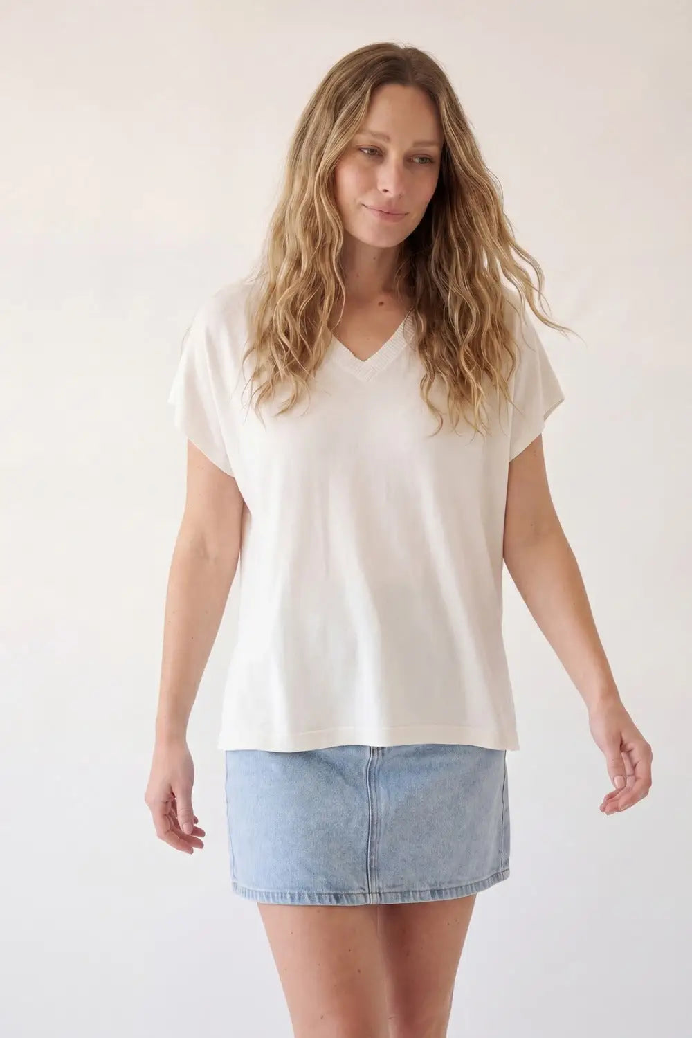 White V-Neck Relaxed Fit Short Sleeve sweater - WHITE / ONE - Tops