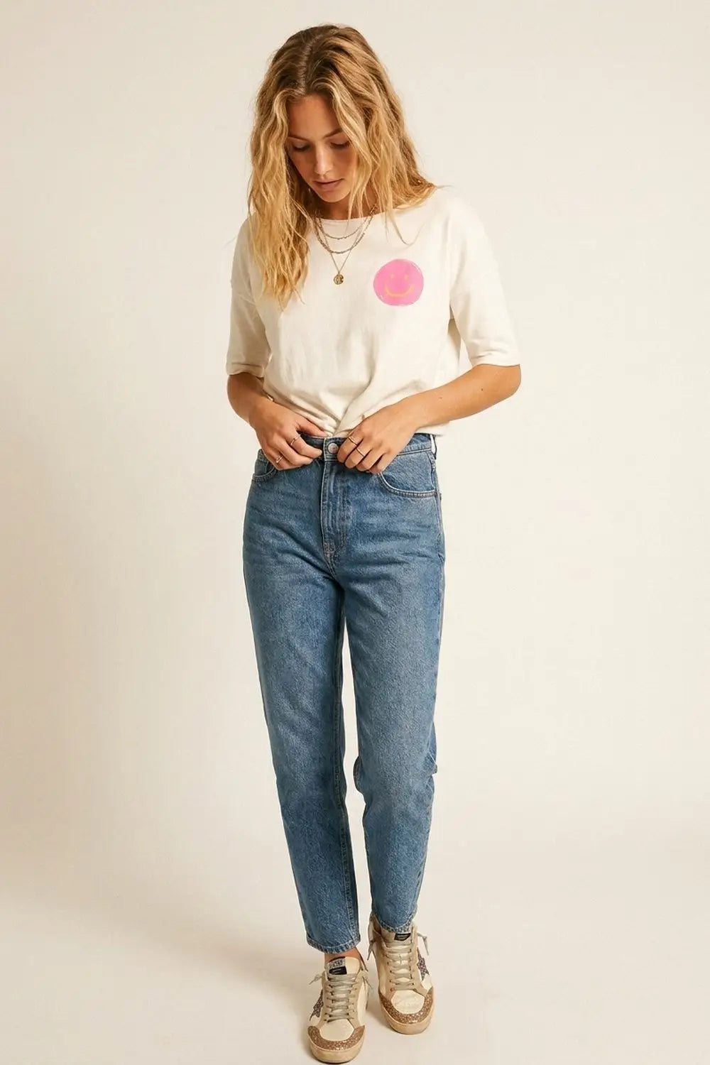 White Smiley Face Casual Short Sleeve sweatshirt - CREAM / ONE - T-Shirts