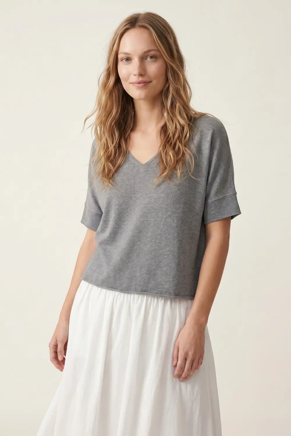 Grey Relaxed V-Neck Short Sleeve Knit Top - GRAY / ONE - Sweaters