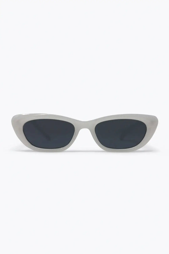 White Cat Eye Frame Silver Logo Detail Sunglasses - WHITE / ONE - Sunglasses