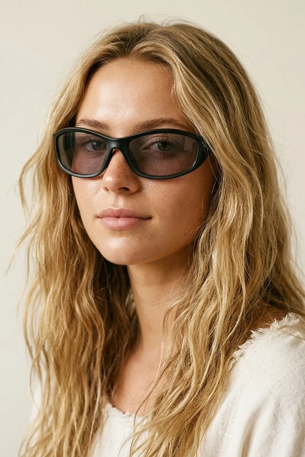 Black Glossy Frame Oval Lens UV Protection Sunglasses - BLACK / ONE - Sunglasses