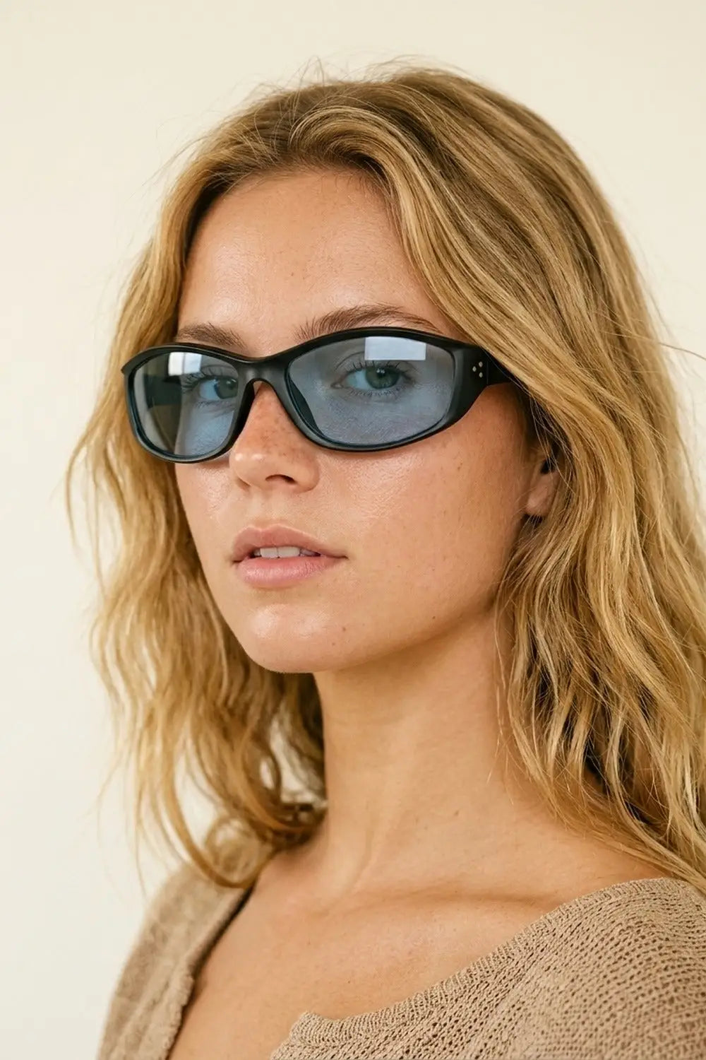 Black Oval Frame Blue Lens Classic Retro Sunglasses - BLUE / ONE - Sunglasses