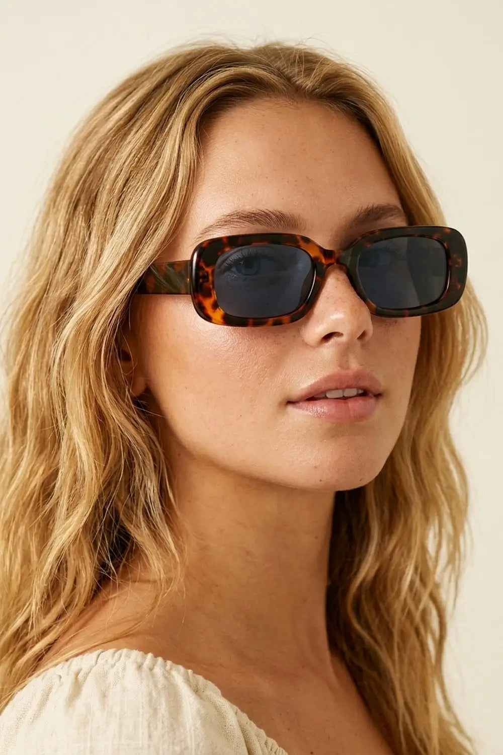 Brown Tortoiseshell Pattern Rectangle Frame Classic Sunglasses - BROWN / ONE - Sunglasses