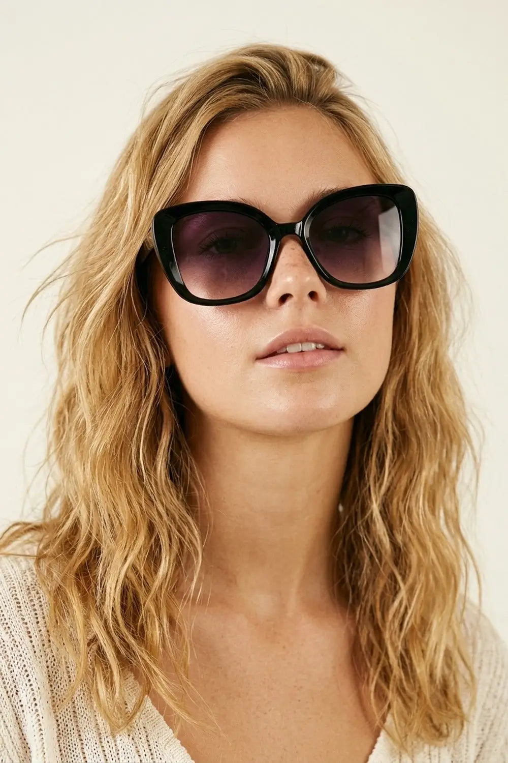 Black Oversize Cat Eye Gradient Lens Fashion Sunglasses - BLACK / ONE - Sunglasses