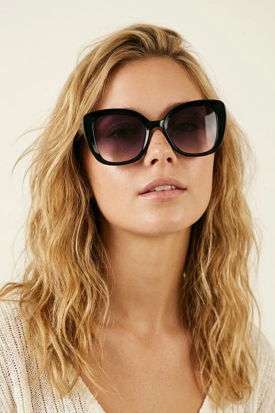 Black Oversize Cat Eye Gradient Lens Fashion Sunglasses - BLACK / ONE - Sunglasses